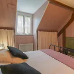 De La Douloustre *