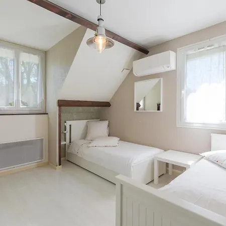 De La Douloustre * Montgaillard (Hautes-Pyrenees)